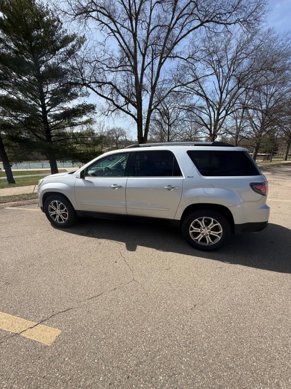 2016 GMC Acadia Image 28
