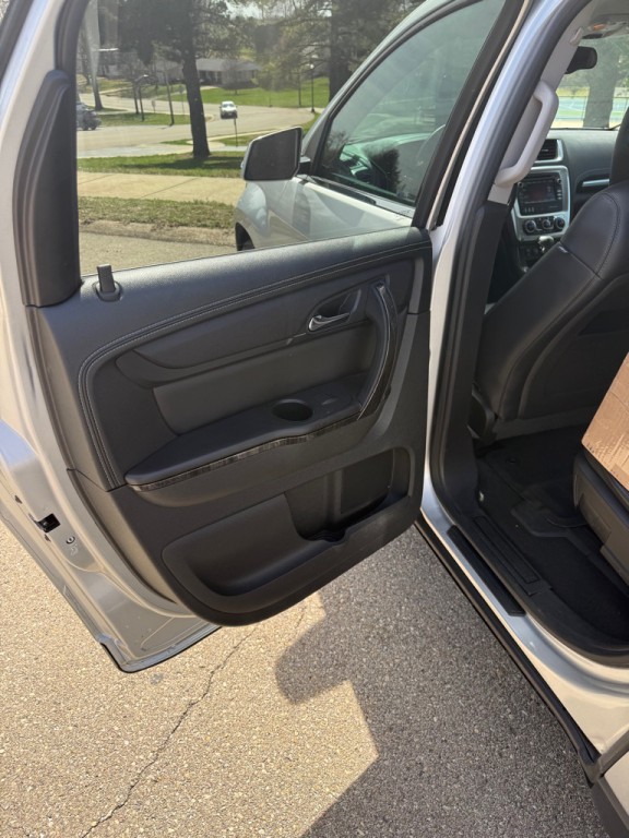 2016 GMC Acadia Image 31