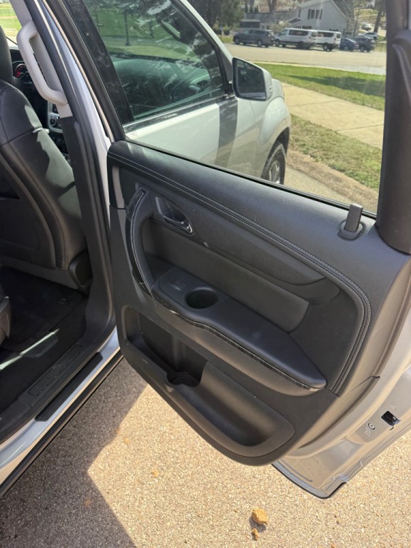 2016 GMC Acadia Image 37