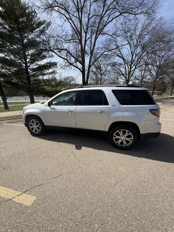 2016 GMC Acadia Image 8