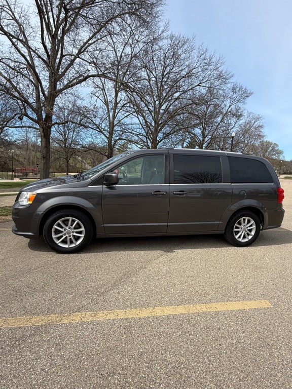 2019 Dodge Grand Caravan Image 2