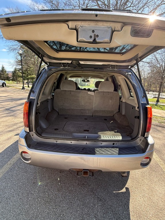 2005 GMC Envoy Image 11