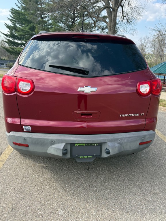 2011 Chevrolet Traverse Image 4