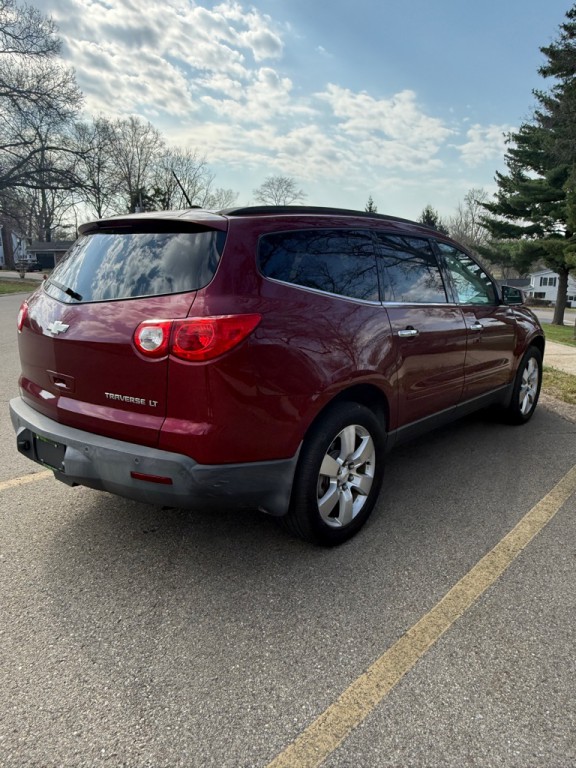 2011 Chevrolet Traverse Image 5