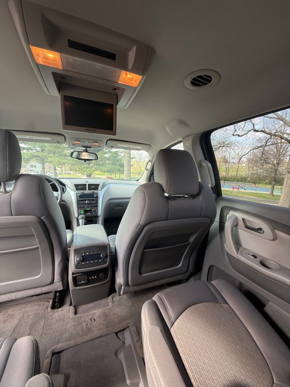 2011 Chevrolet Traverse Image 15