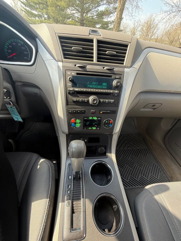 2011 Chevrolet Traverse Image 17