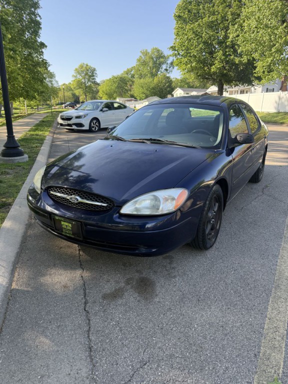 2001 Ford Taurus Image 1