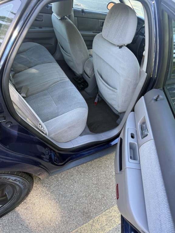 2001 Ford Taurus Image 12