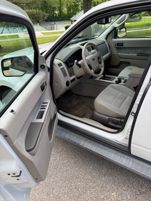 2012 Ford Escape Image 9