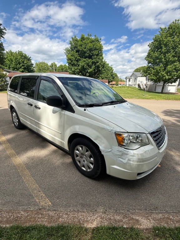 2008 Chrysler Town & Country Image 7
