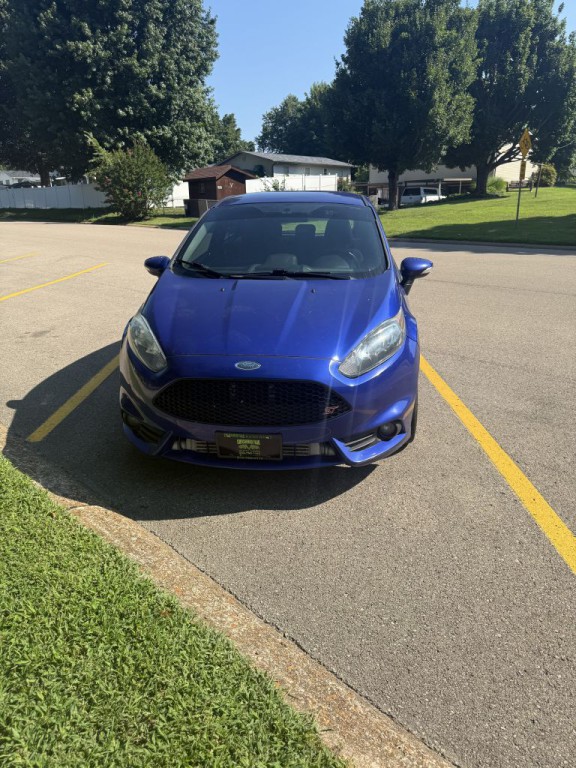 2015 Ford Fiesta Image 2