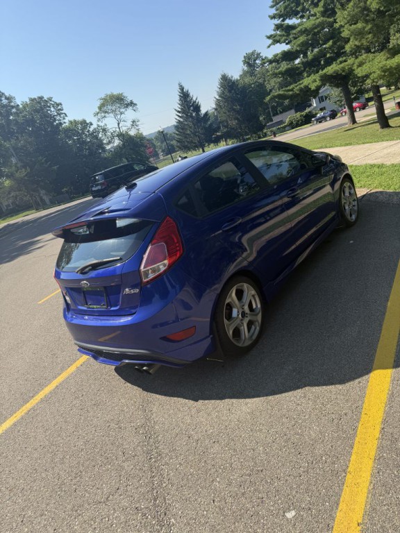 2015 Ford Fiesta Image 5