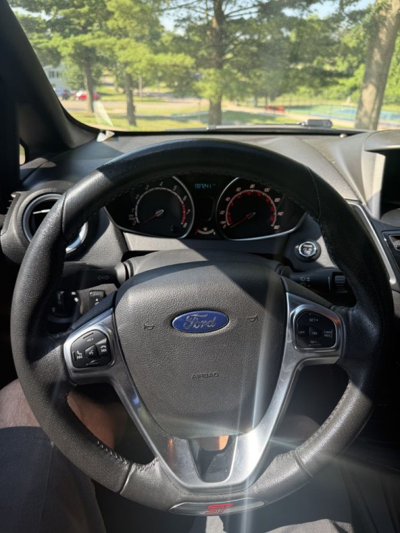 2015 Ford Fiesta Image 19