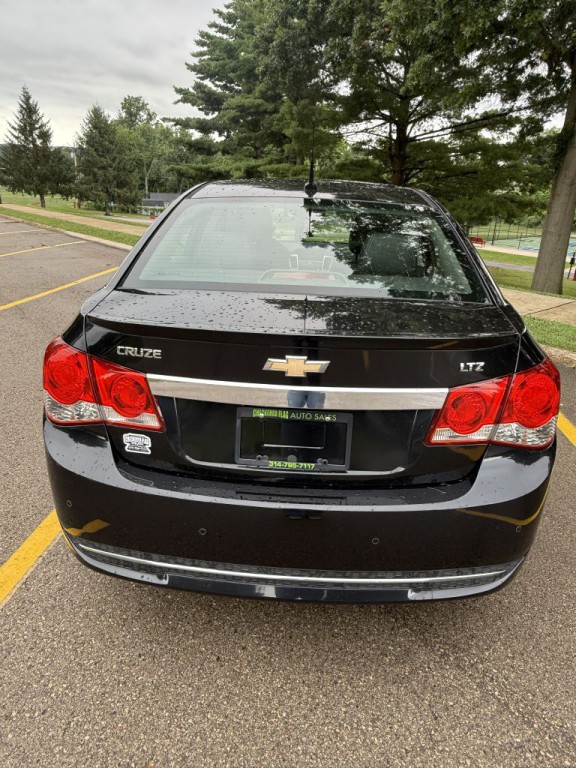 2012 Chevrolet Cruze Image 4