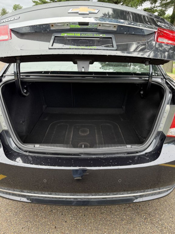2012 Chevrolet Cruze Image 11