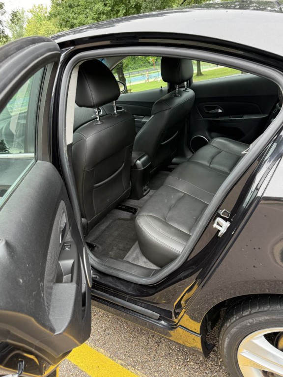 2012 Chevrolet Cruze Image 12