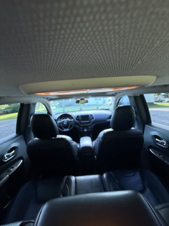 2017 Jeep Cherokee Image 14