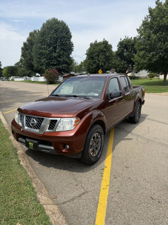 2017 Nissan Frontier Image 1
