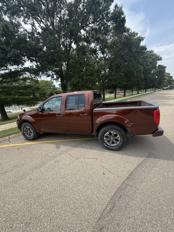 2017 Nissan Frontier Image 8