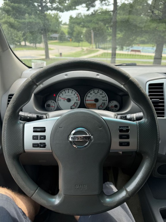 2017 Nissan Frontier Image 19