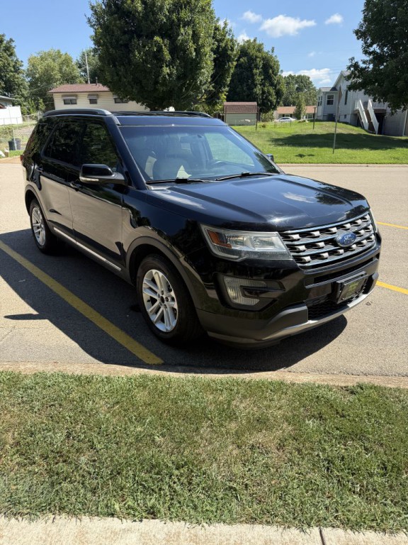 2016 Ford Explorer Image 3