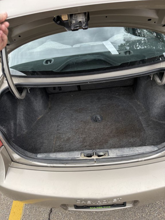 2003 Chevrolet Cavalier Image 13