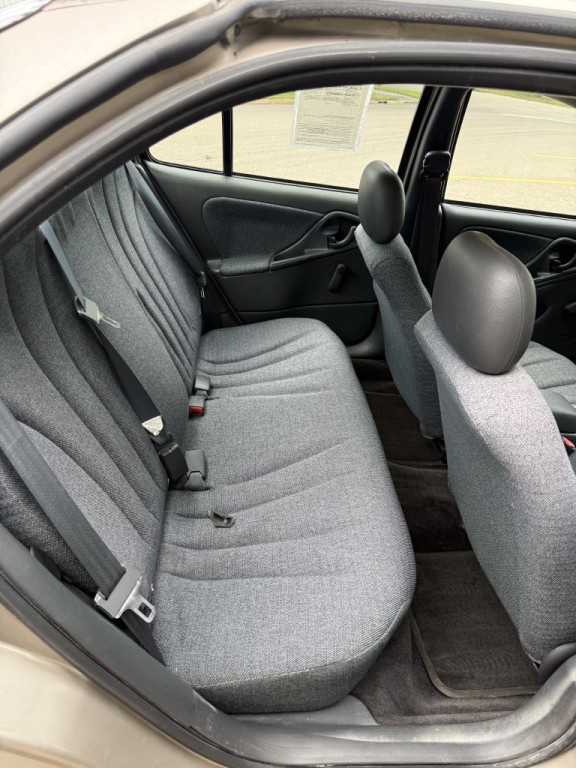 2003 Chevrolet Cavalier Image 15