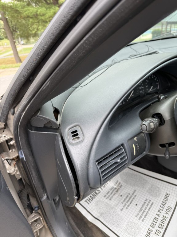 2003 Chevrolet Cavalier Image 18
