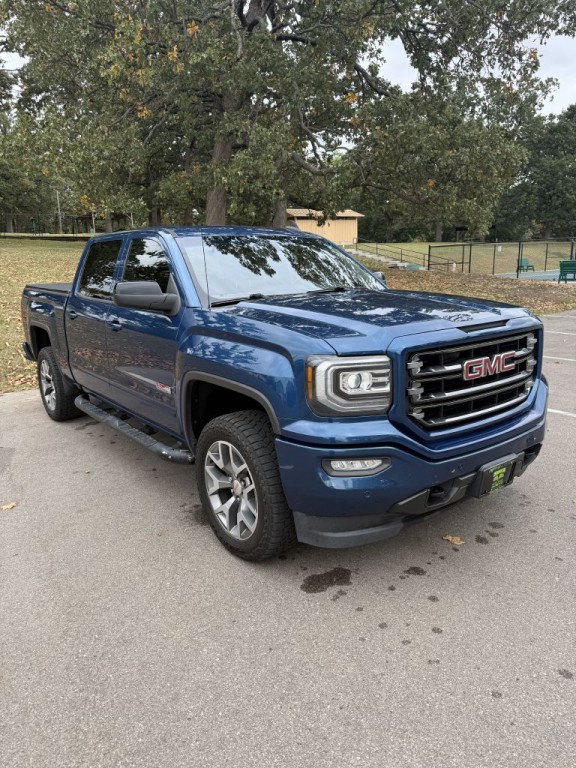 2018 GMC Sierra Image 3