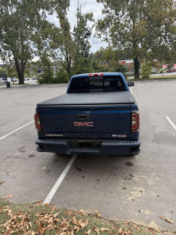 2018 GMC Sierra Image 5