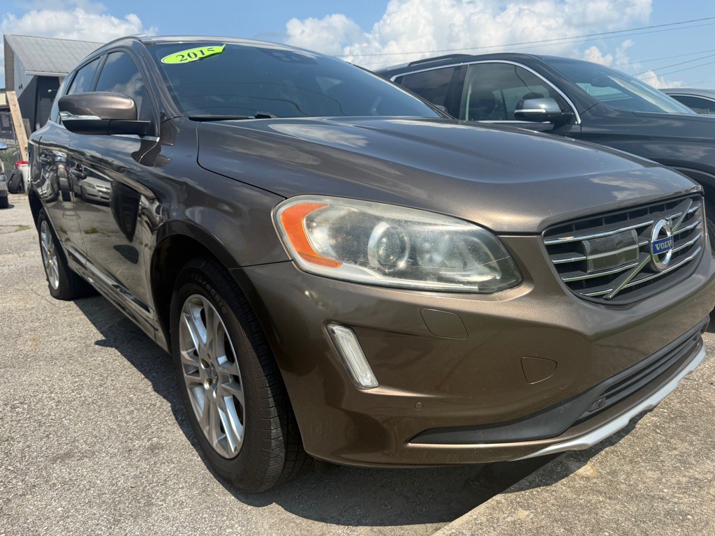 2015 Volvo XC60 Image 2