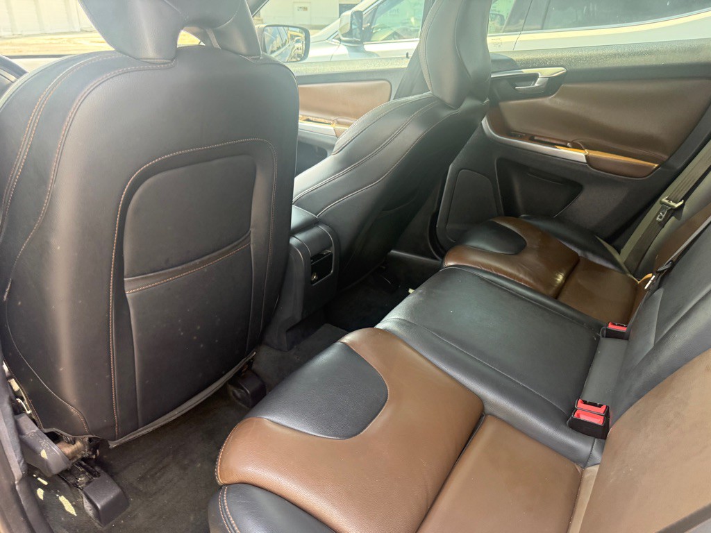 2015 Volvo XC60 Image 5