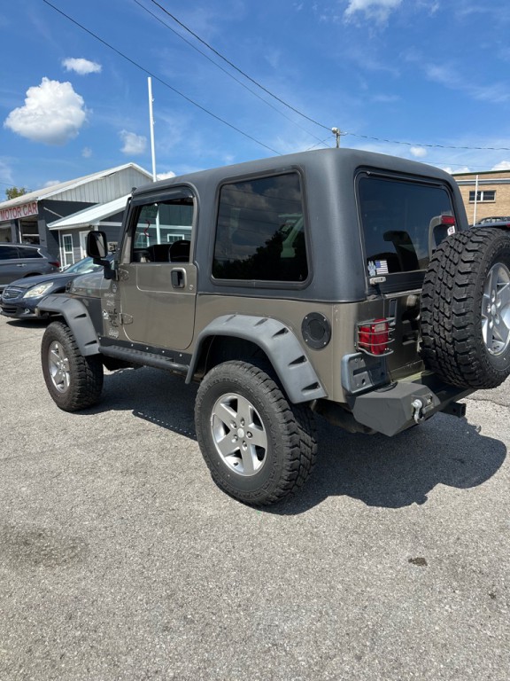 2006 Jeep Wrangler Image 2