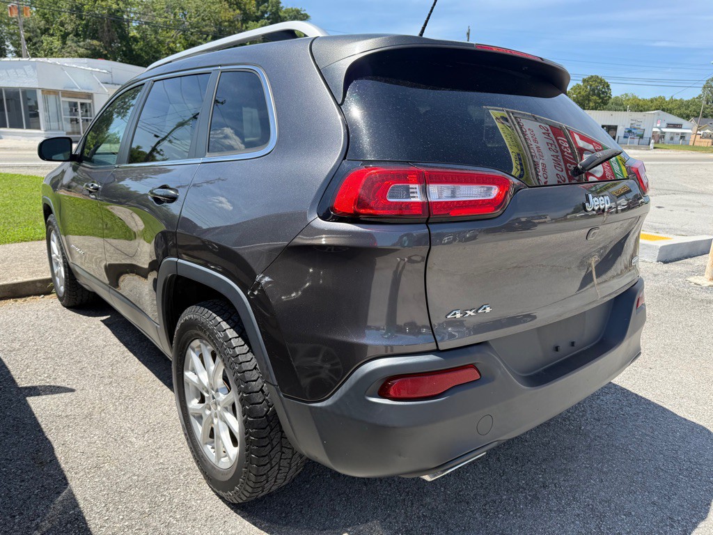 2016 Jeep Cherokee Image 3