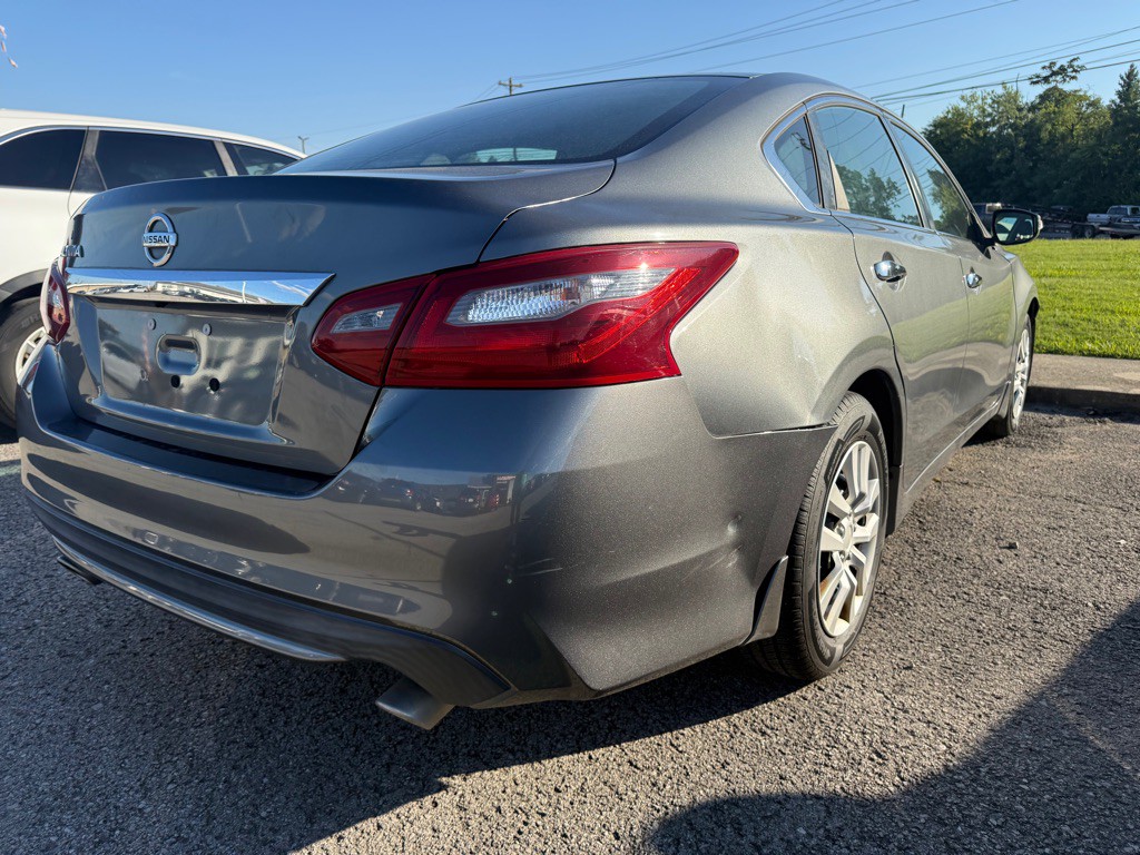 2018 Nissan Altima Image 3