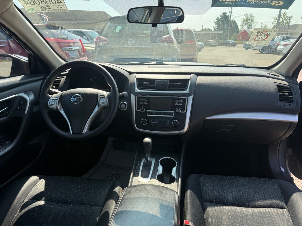 2017 Nissan Altima Image 6