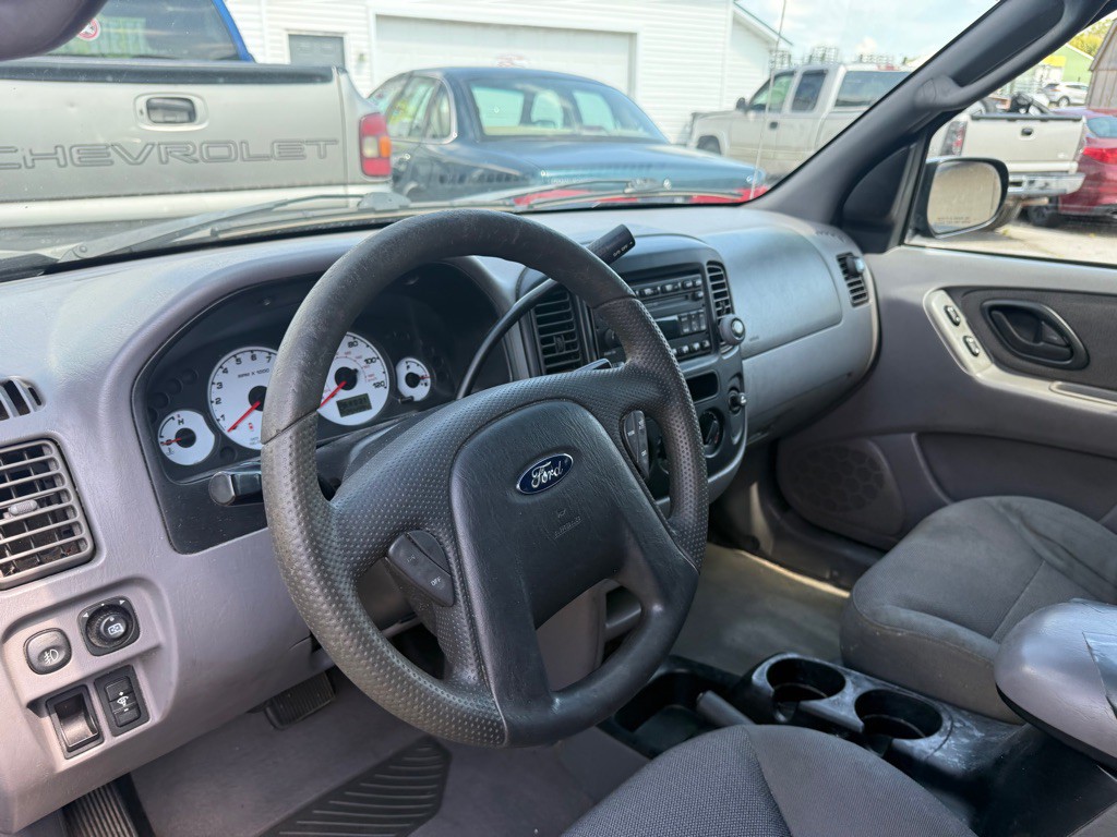 2001 Ford Escape Image 3