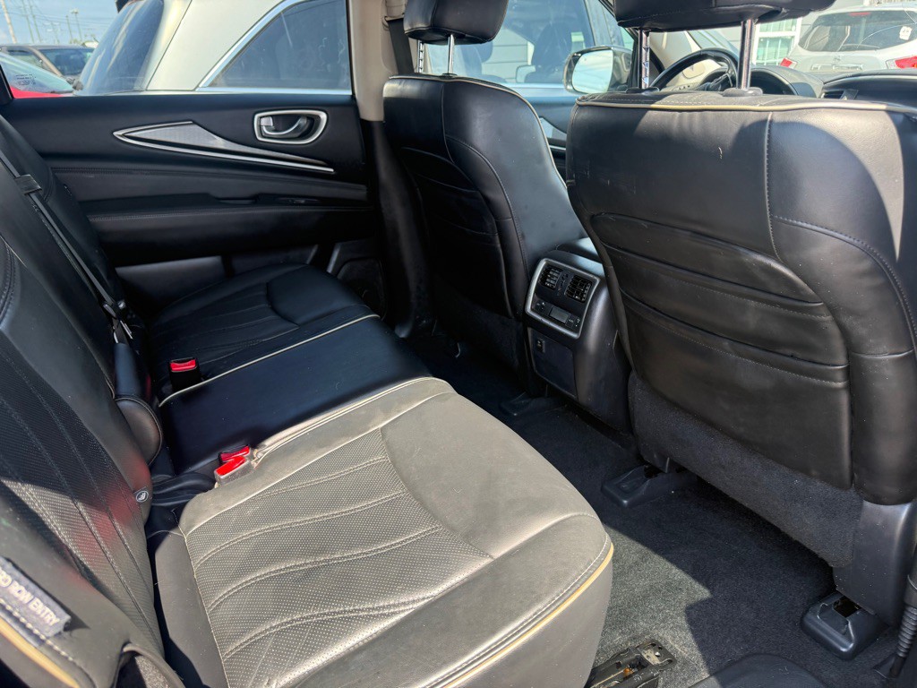 2018 INFINITI QX60 Image 9