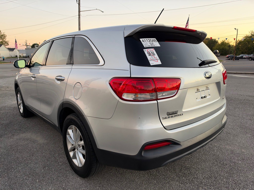 2017 Kia Sorento Image 5