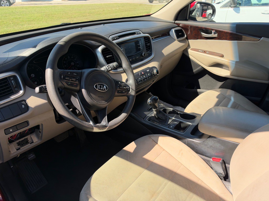 2017 Kia Sorento Image 14