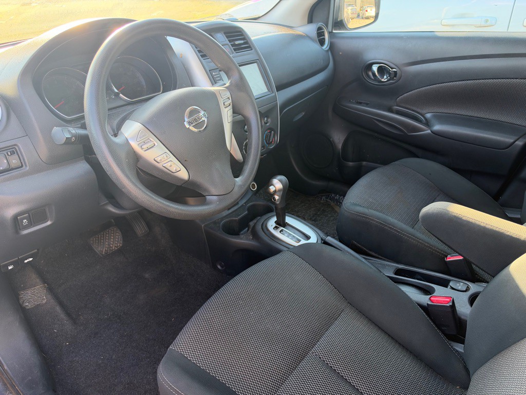 2019 Nissan Versa Image 4