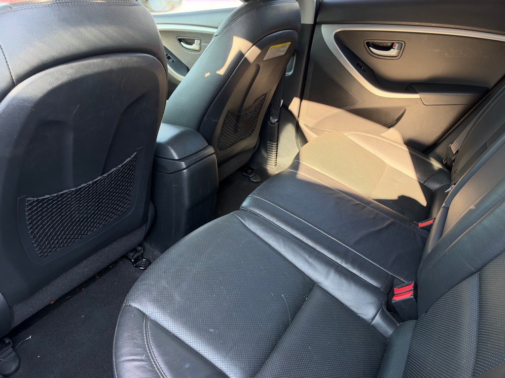 2014 Hyundai Elantra Image 8