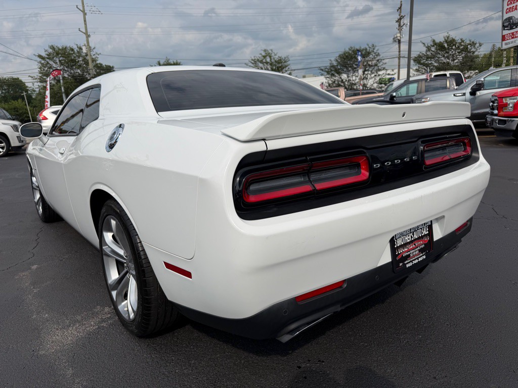 2022 Dodge Challenger Image 7