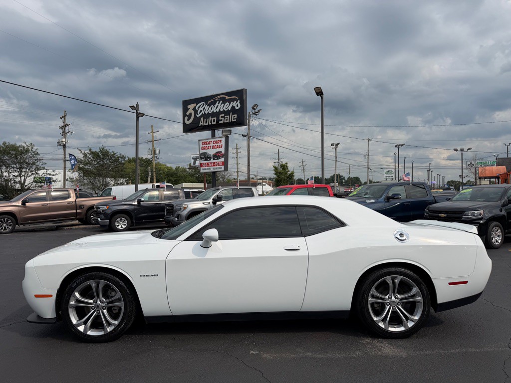 2022 Dodge Challenger Image 8