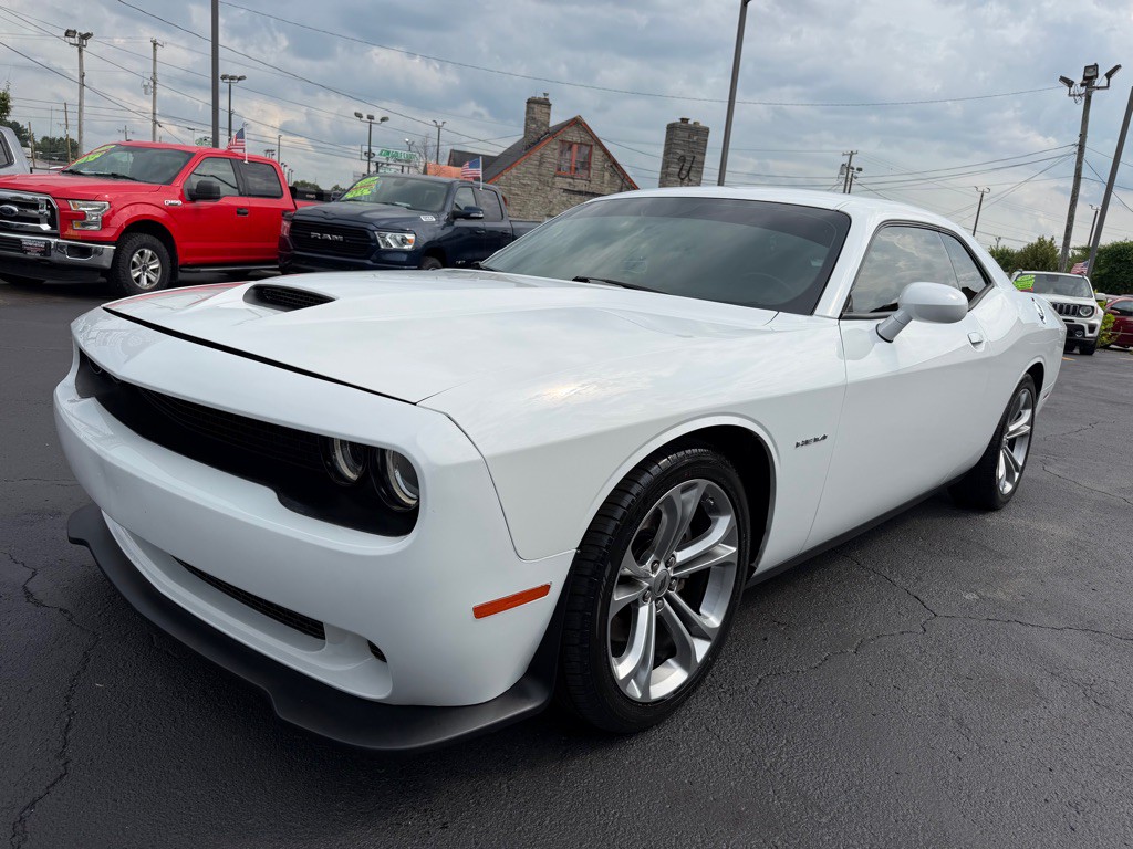 2022 Dodge Challenger Image 9