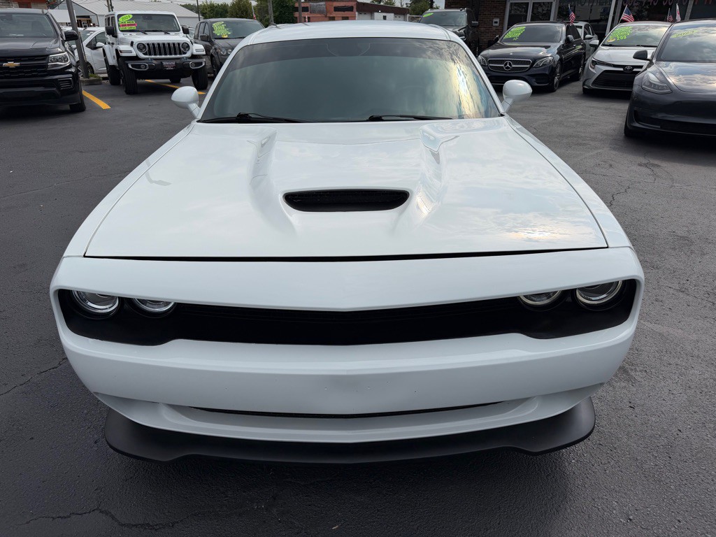 2022 Dodge Challenger Image 11