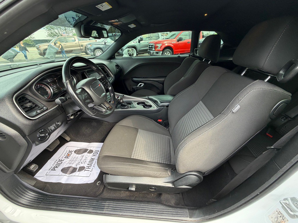 2022 Dodge Challenger Image 28