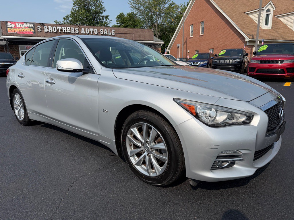 2016 INFINITI Q50 Image 2