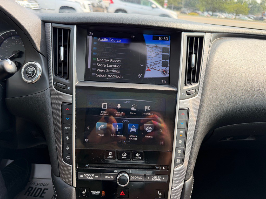2016 INFINITI Q50 Image 22