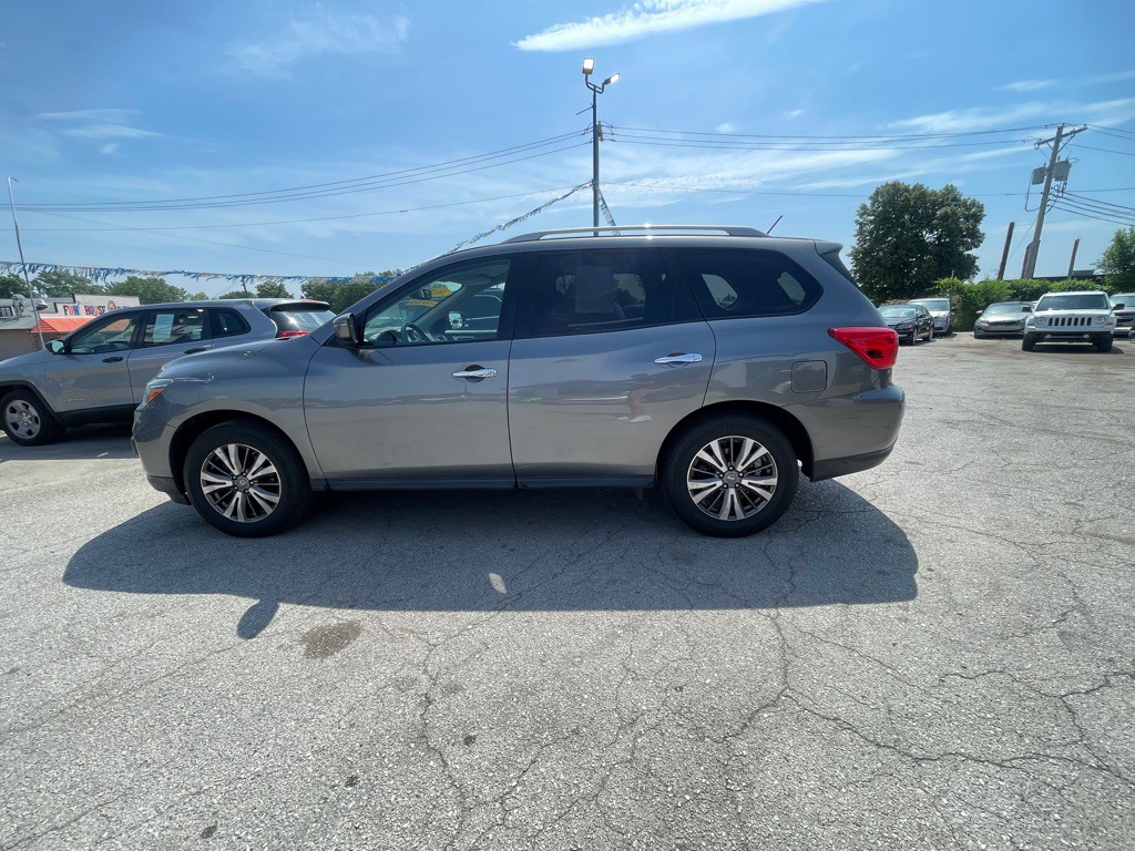 2018 Nissan Pathfinder Image 8